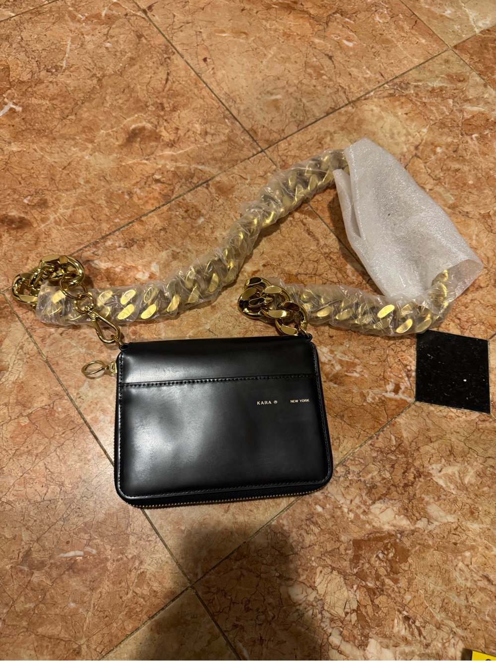 KARA New York Black Leather Crossbody with Gold Chain - NEVER USED - Picture 2 of 5